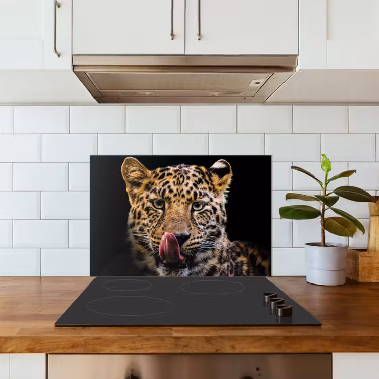 Kitchen splashback for hob - Leopard - Black - Close up — 3