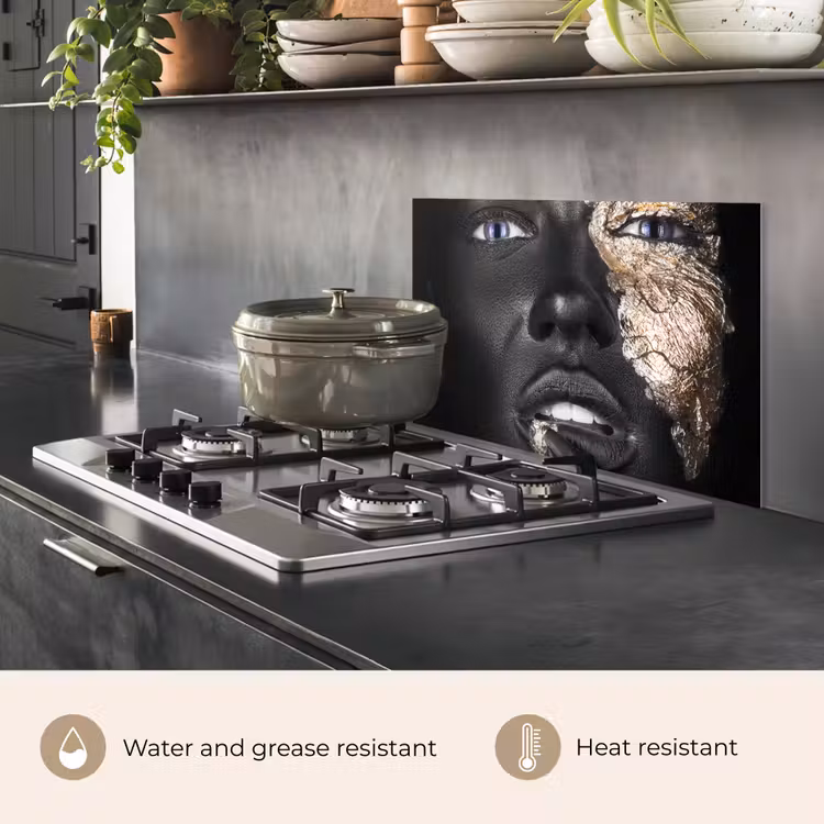 Kitchen splashback for hob - Woman - Gold leaf - Black - Skin - Luxury — 2