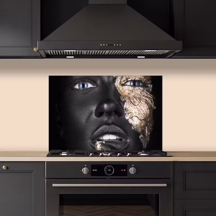 Kitchen splashback for hob - Woman - Gold leaf - Black - Skin - Luxury — 5