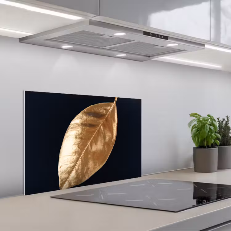 Kitchen splashback for hob - Leaves - Black and gold - Luxury - Nature - Plants — 1