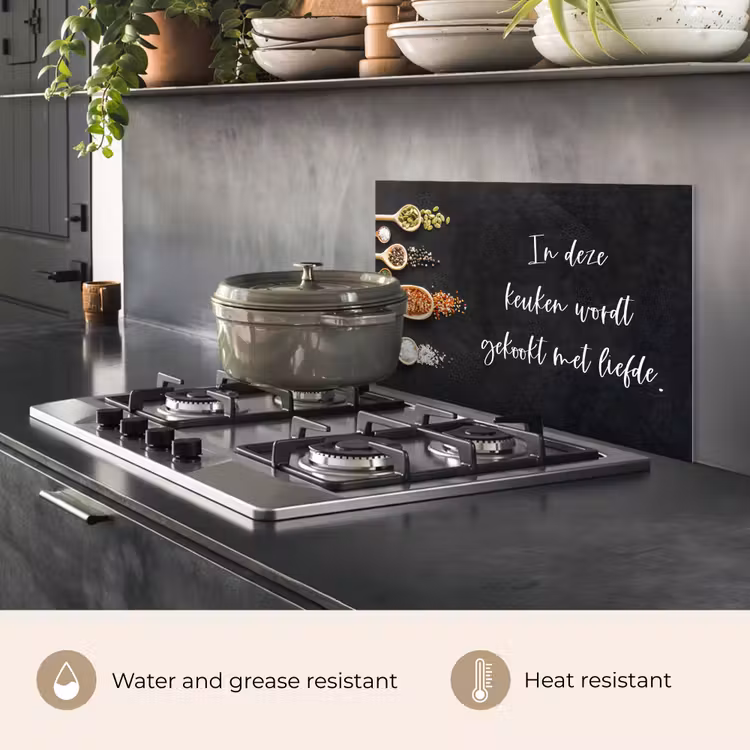 Kitchen splashback for hob - Quotes - Kitchen - Proverbs - In this kitchen they cook with love - Love — 2