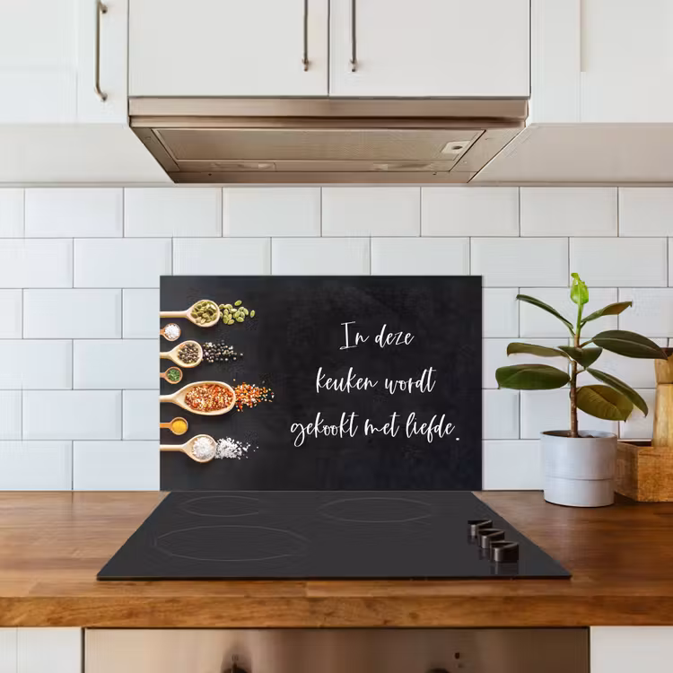 Kitchen splashback for hob - Quotes - Kitchen - Proverbs - In this kitchen they cook with love - Love — 3