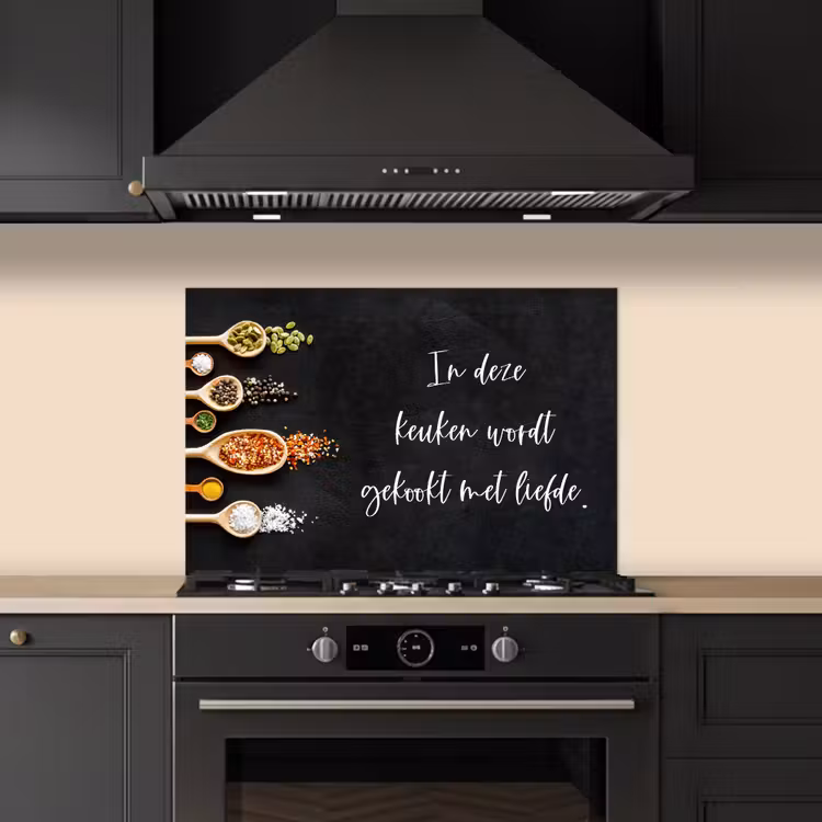 Kitchen splashback for hob - Quotes - Kitchen - Proverbs - In this kitchen they cook with love - Love — 5
