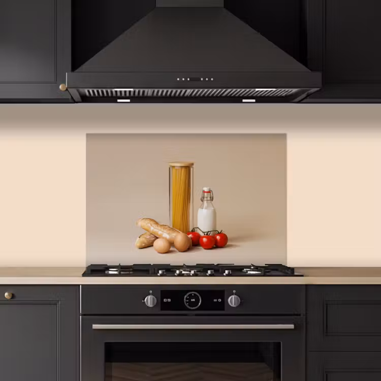 Kitchen splashback for hob - Spaghetti - Milk - Tomatoes - Eggs - Bread — 5