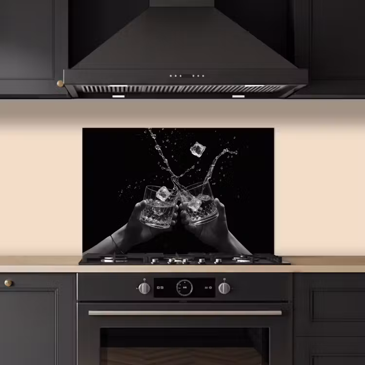 Kitchen splashback for hob - Whisky glasses - Ice - Splashes - Black — 5