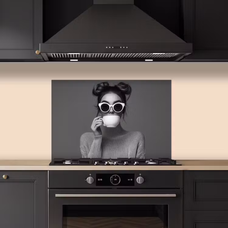 Kitchen splashback for hob - Woman - Coffee - Black - White — 5