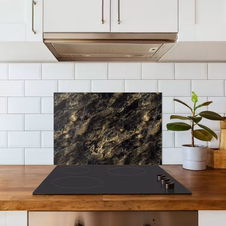Kitchen splashback for hob - Marble - Black - Gold — 3