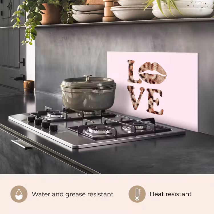 Kitchen splashback for hob - Text - Love - Panther coat - Light pink — 2