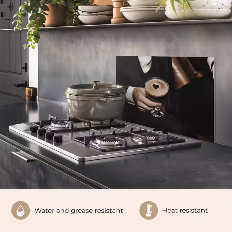 Kitchen splashback for hob - Heart - Cocktail - Espresso Martini - Hand — 2