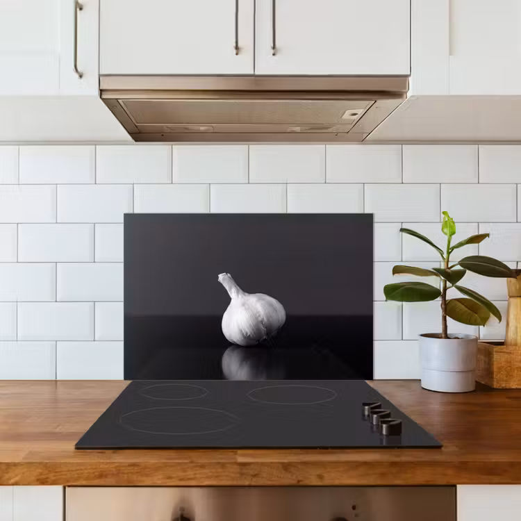 Kitchen splashback for hob - Garlic - Black - White — 3
