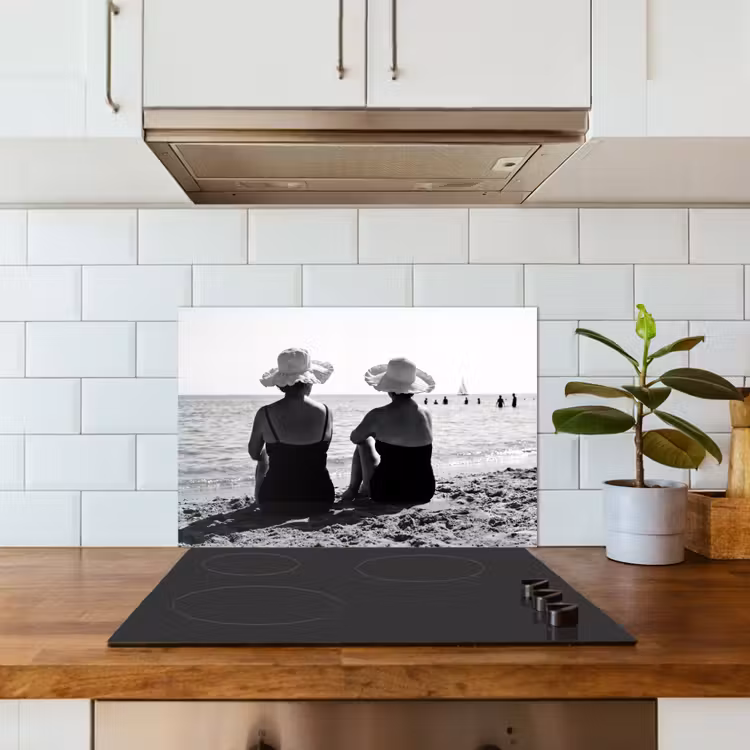Kitchen splashback for hob - Women - Sun hat - Beach - Black - White — 3