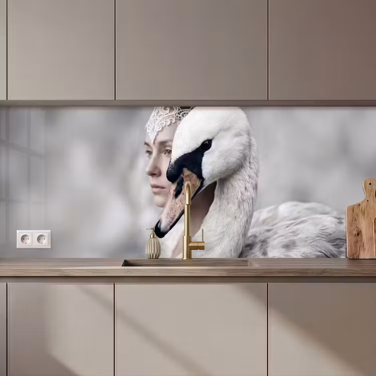 Kitchen splashback - Woman - Swan - White — 1