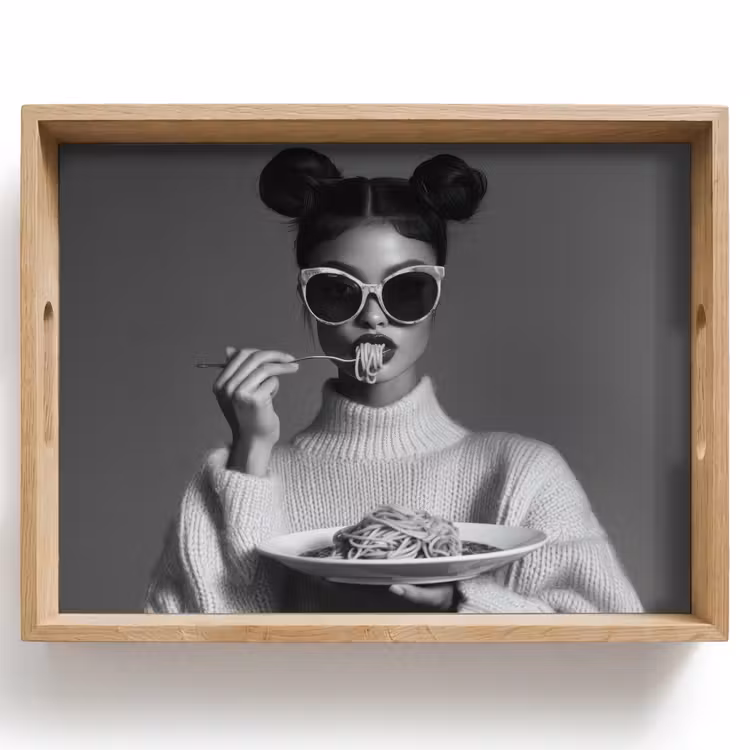 Tray - Woman - Pasta - Sunglasses — 1