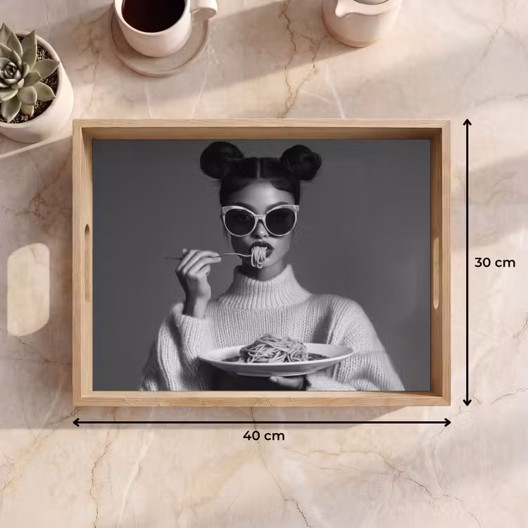 Tray - Woman - Pasta - Sunglasses — 8