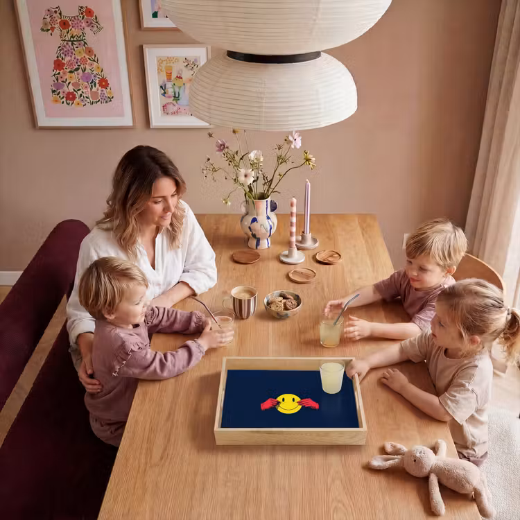 Tray - Smiley - Yellow - Hands - Minimalist — 5